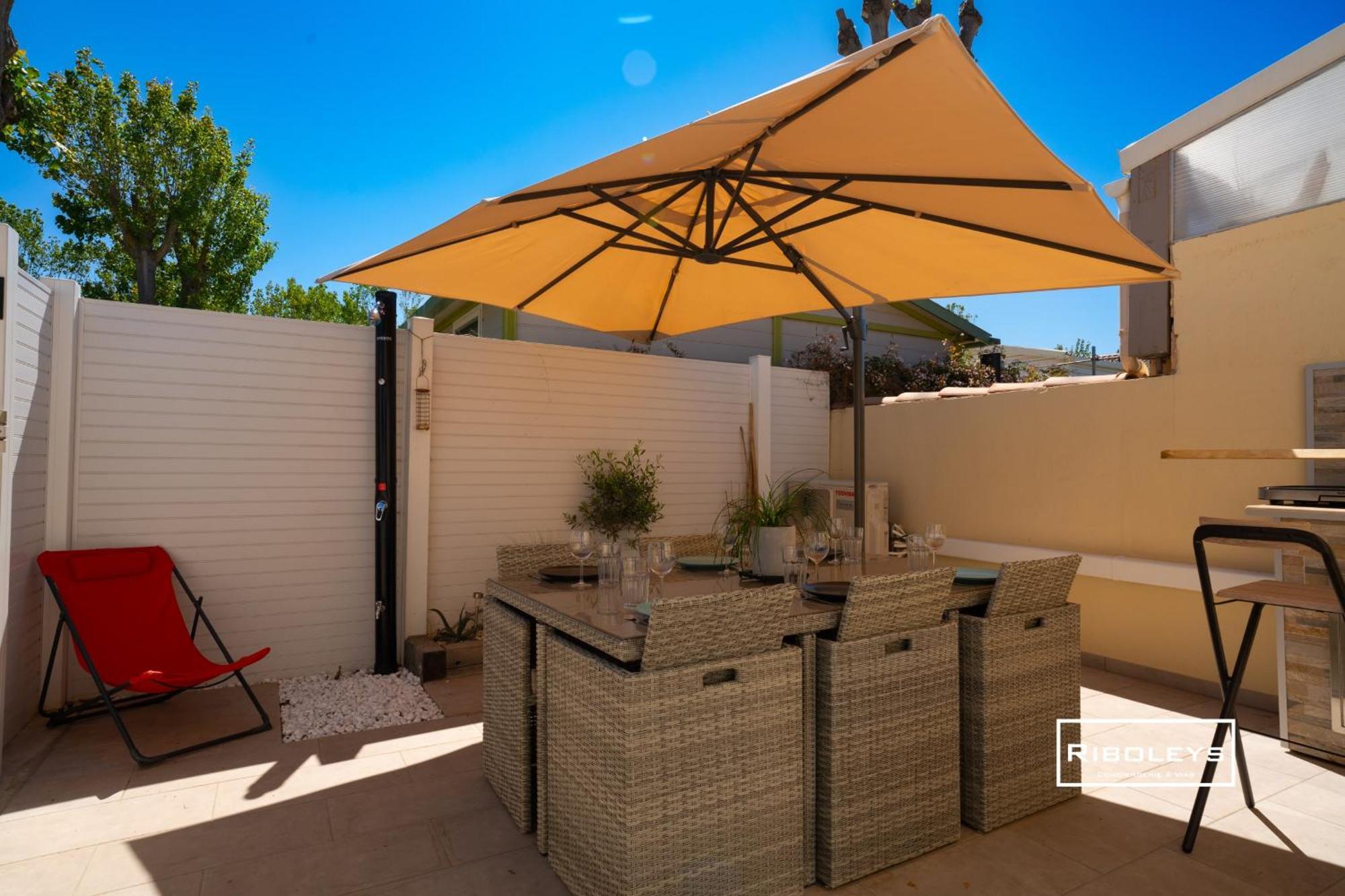 Maison Renovee Et Climatisee Avec Wifi A 600M De La Plage Виас Екстериор снимка